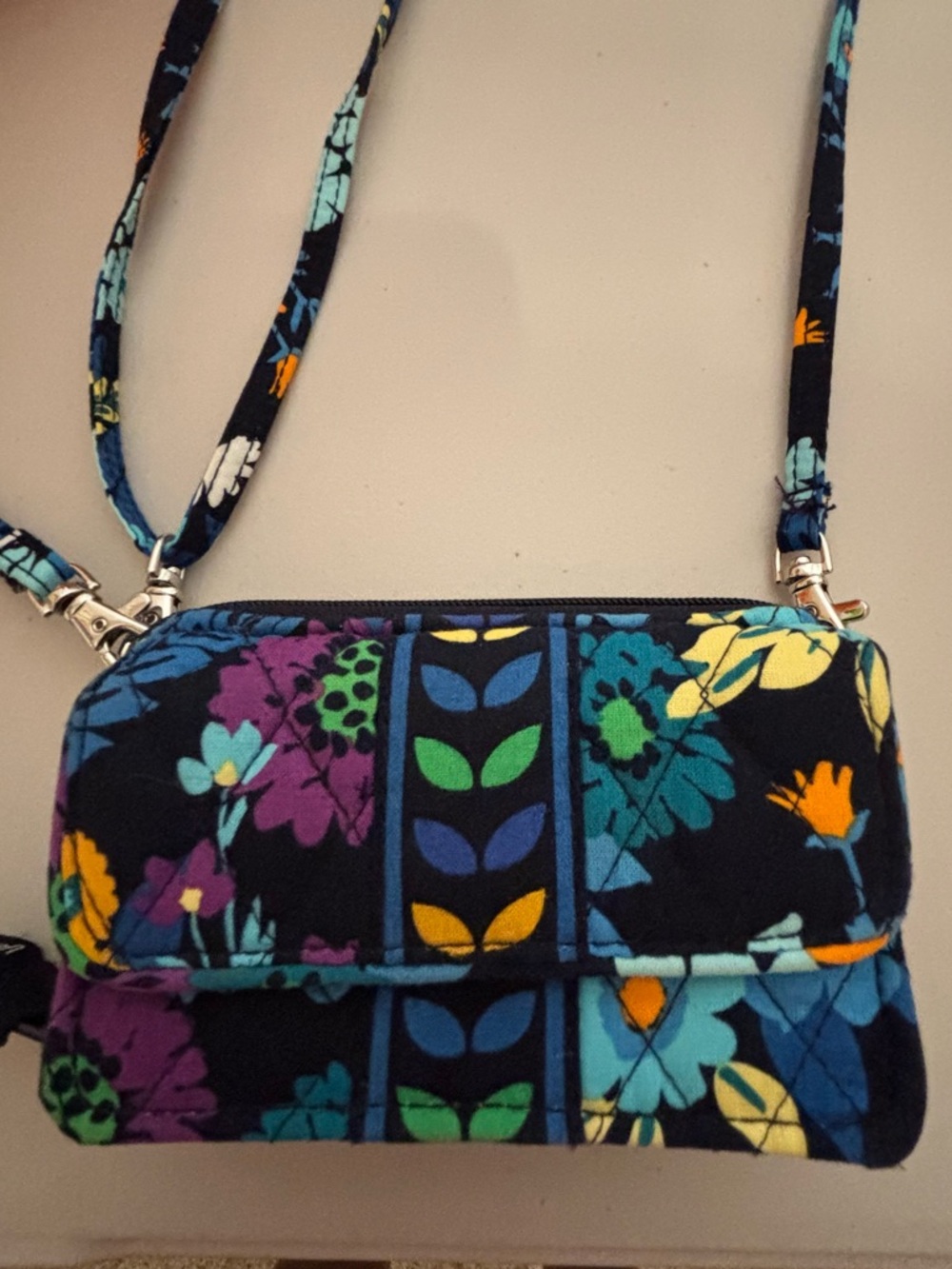 Vera Bradley Teal & Blue Floral Quilted Mini Wristlet Crossbody (Rare Find)